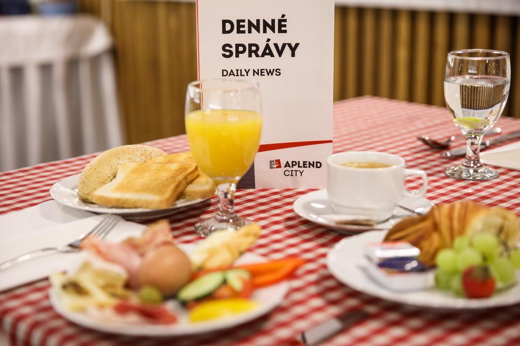 Aplend City Hviezdoslavovo Namestie Bratislava Esterno foto